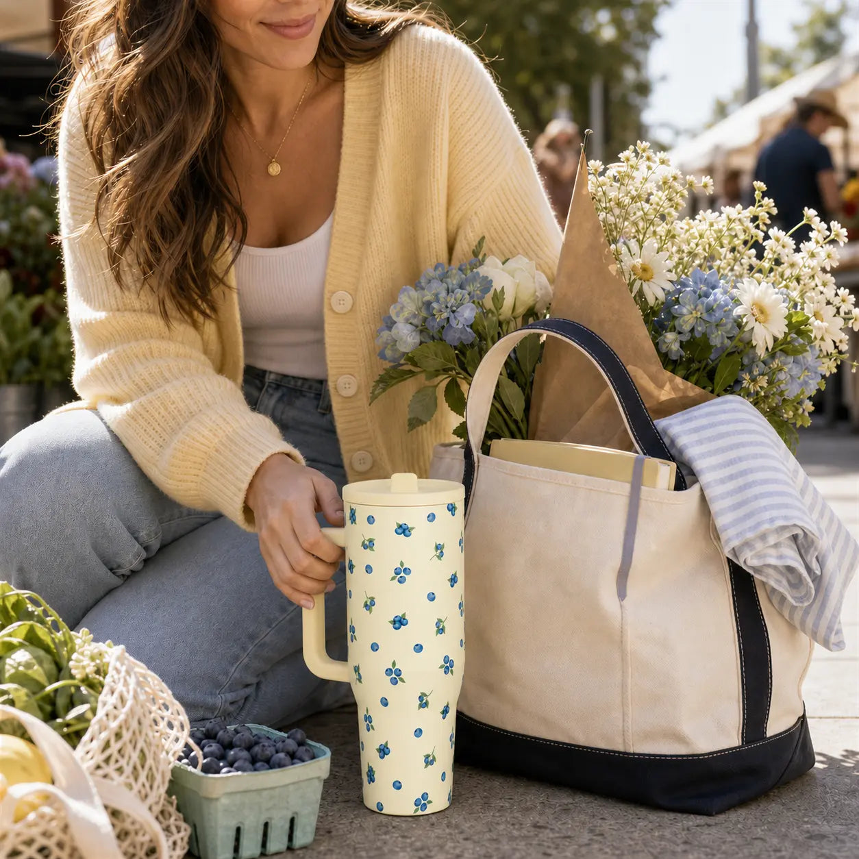 Hydrojug 40Oz Blueberry Print Tumbler with Handle, Vacuum Insulated Stainless Steel Cup with Straw Lid, Leak-Resistant Travel Mug for Car Cup Holder, Office Desk, Gym, Commute, Summer Drinks, Daily Hydration, Cute Aesthetic Gift for Her, Women & Men