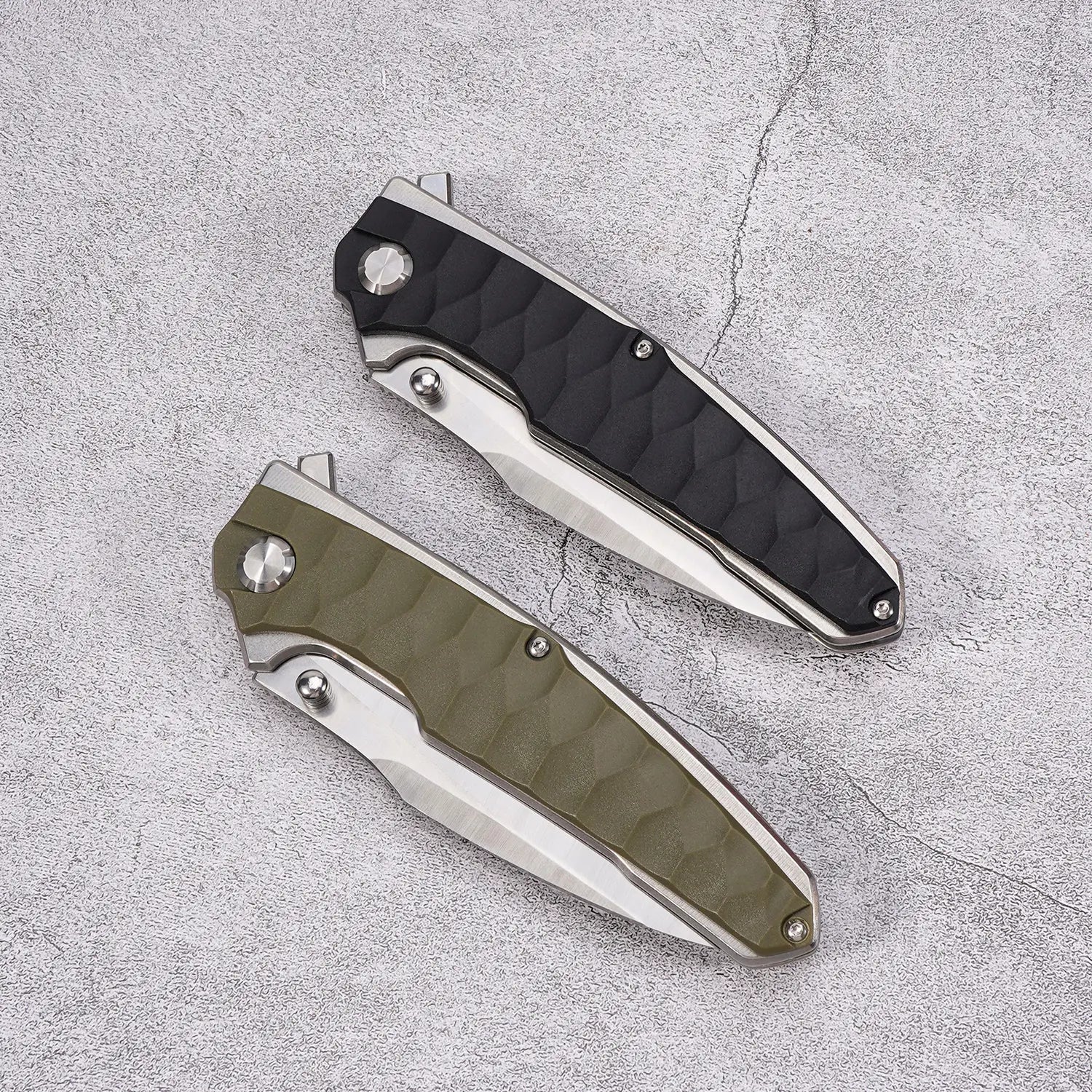 Men’S Tactical Folding Knife EDC Multifunctional Heavy-Duty Outdoor Knife, Pocket Knife, Fruit Knife, Ergonomic Handle, Includes a Back Clip for Easy Carry, Quick-Open Design, Suitable for Wilderness Survival Emergencies, Camping, Hiking, DIY, Fishing